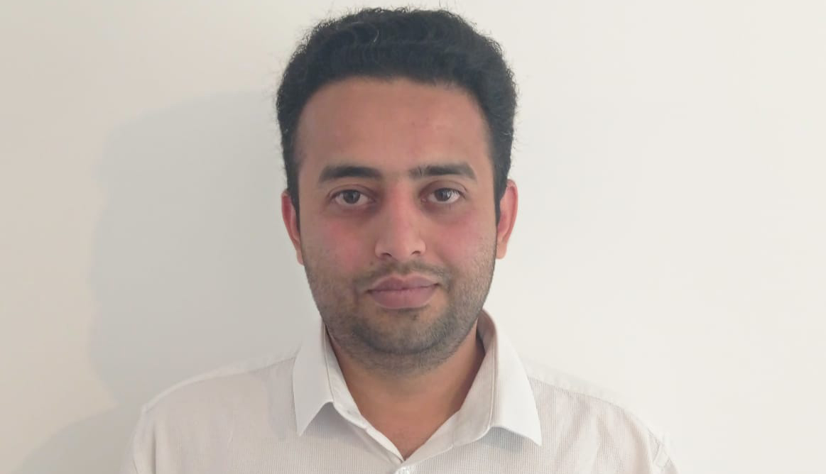 headshot of Saad Khan
