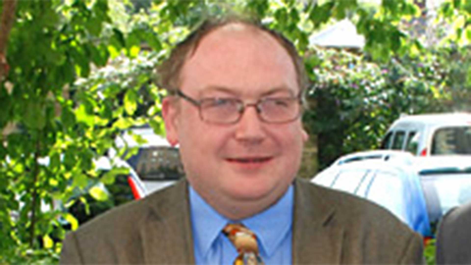 Dr David Cooke