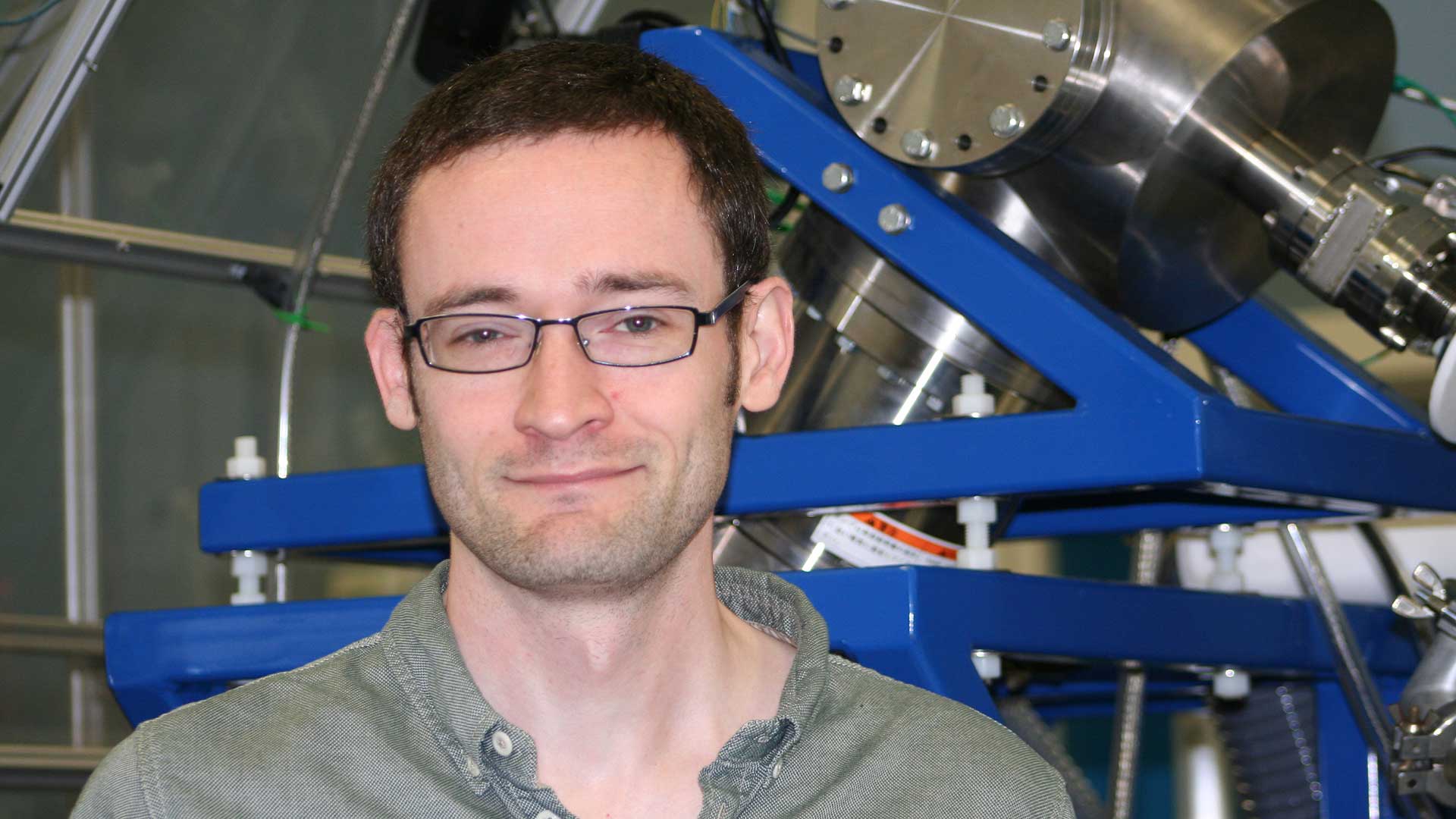 Dr Graeme Greaves