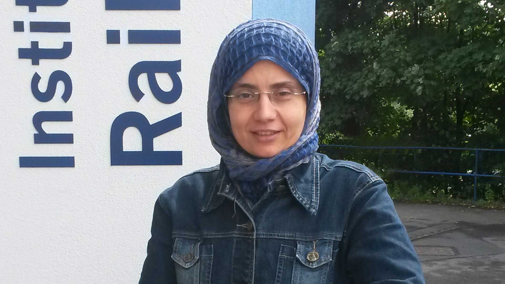 Dr Rawia El Rashidy
